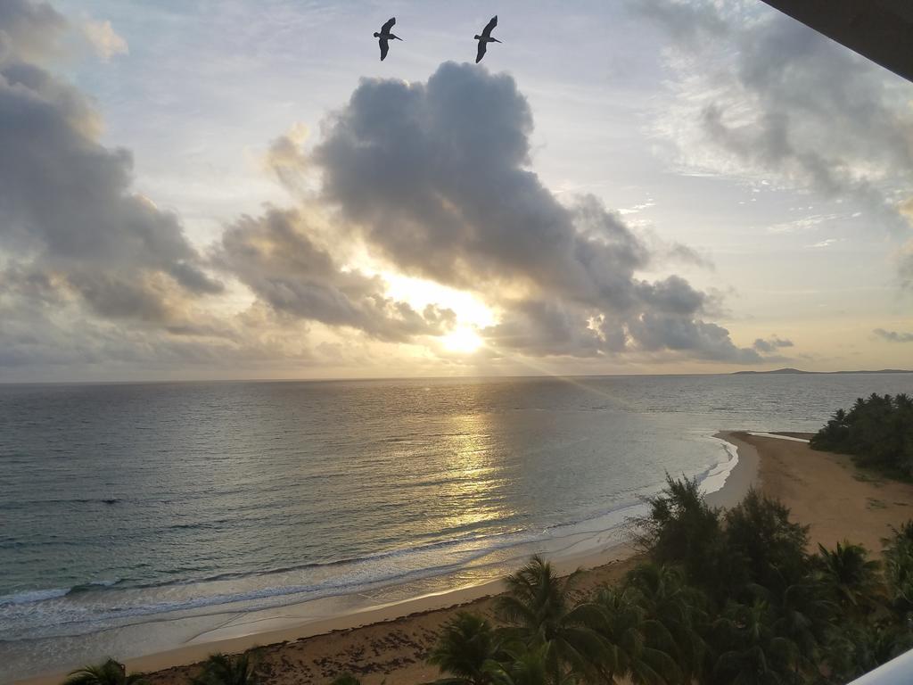 Beach Front Apartment In Luquillo Esterno foto